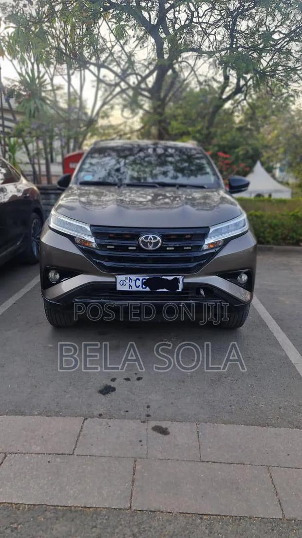 Toyota Rush 2022 Brown