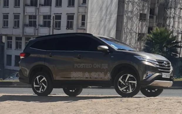 Toyota Rush 2022 Brown