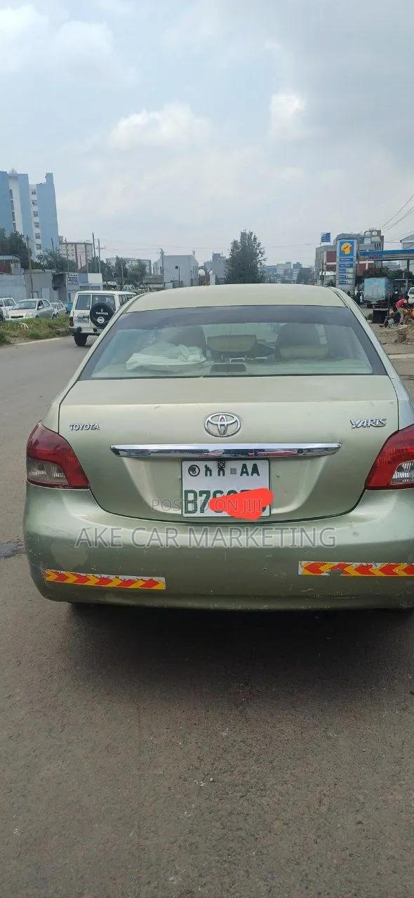 Toyota Yaris Sedan 2007
