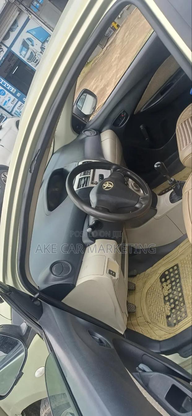 Toyota Yaris Sedan 2007