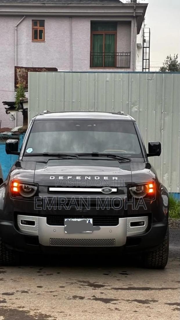 Land Rover Defender 2023 Gray