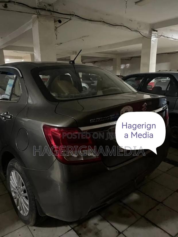 Suzuki Dzire 2022 Gray