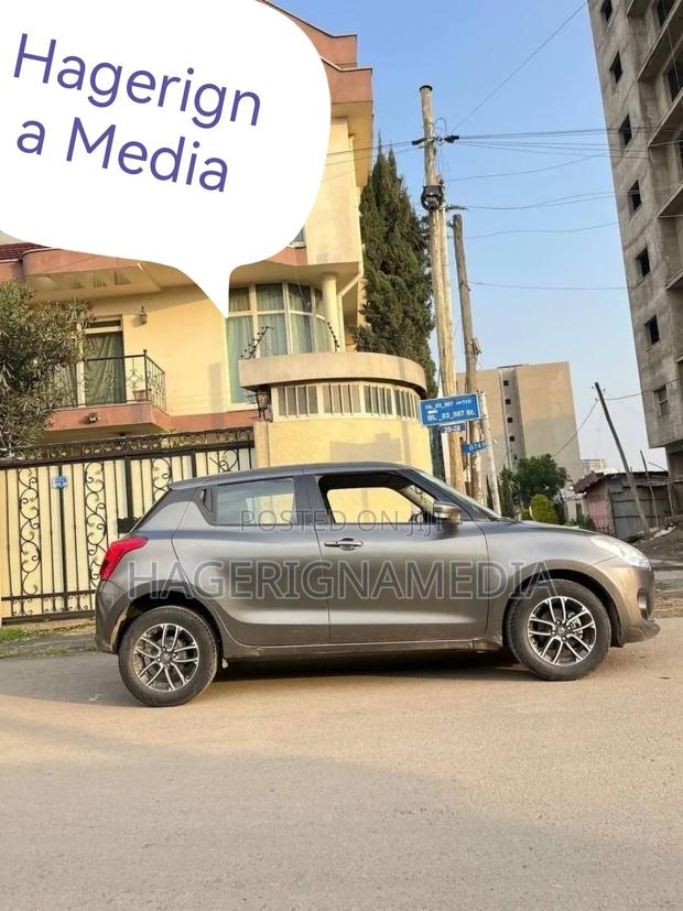 Suzuki Swift 2021 Gray
