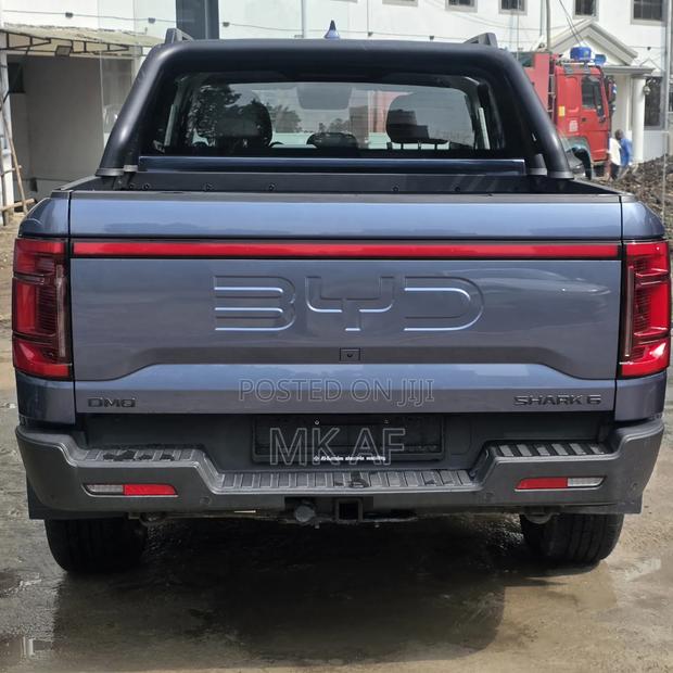 New BYD Shark 6 2025 Blue