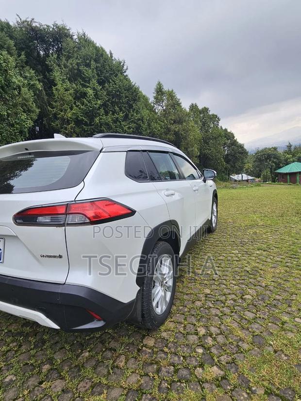 New Toyota Corolla Cross 2023 White