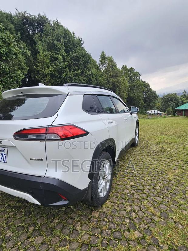 New Toyota Corolla Cross 2023 White