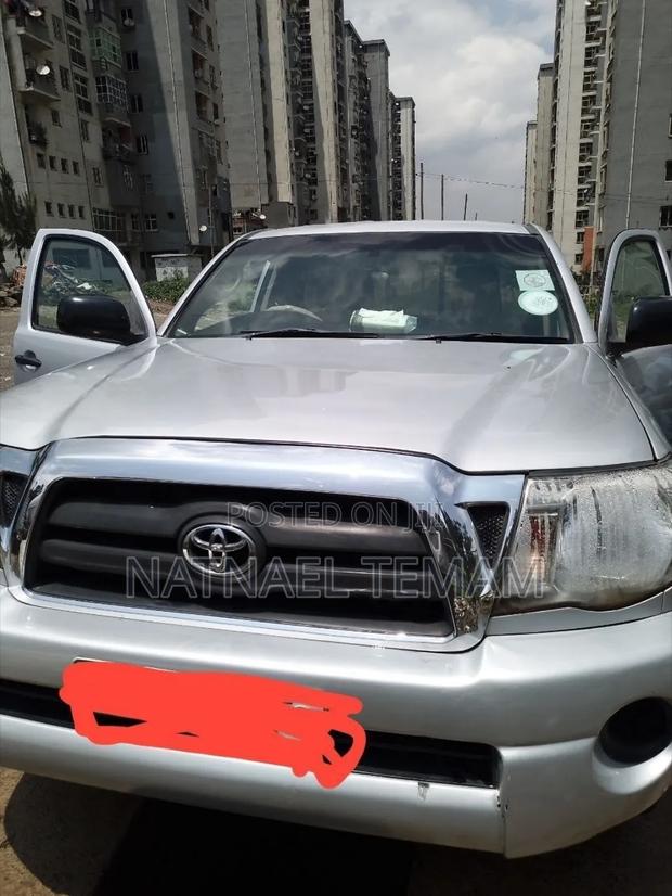 Toyota Tacoma 2008 Silver