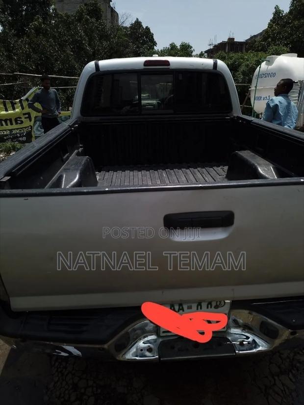 Toyota Tacoma 2008 Silver
