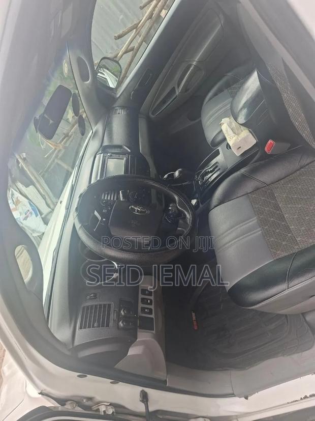Toyota Tacoma 2015 White