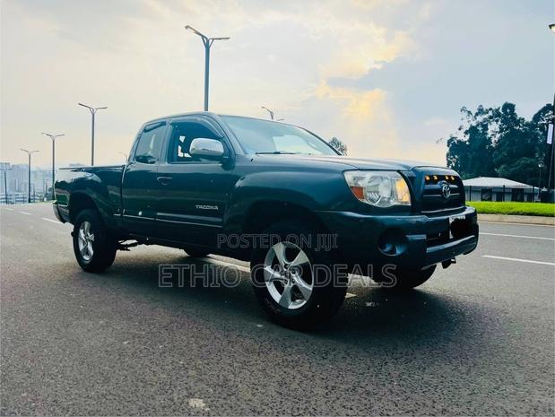 Toyota Tacoma 2008 Black