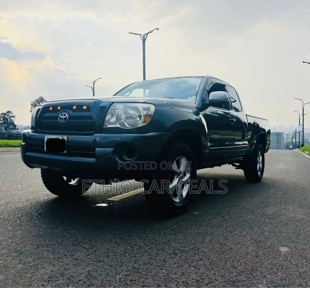 Toyota Tacoma 2008 Black