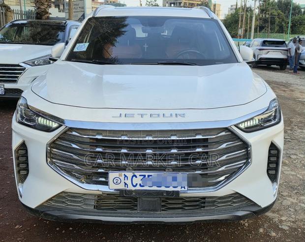 Jetour X70 Plus 1.5 7-Seater FWD 2022 White