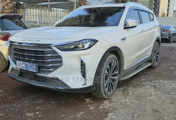 Jetour X70 Plus 1.5 7-Seater FWD 2022 White