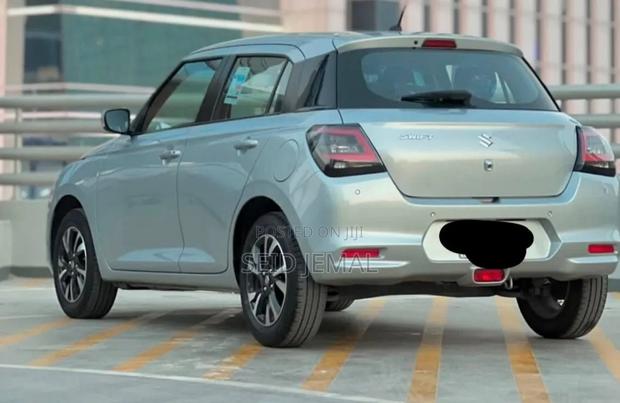 New Suzuki Swift 2025 Silver
