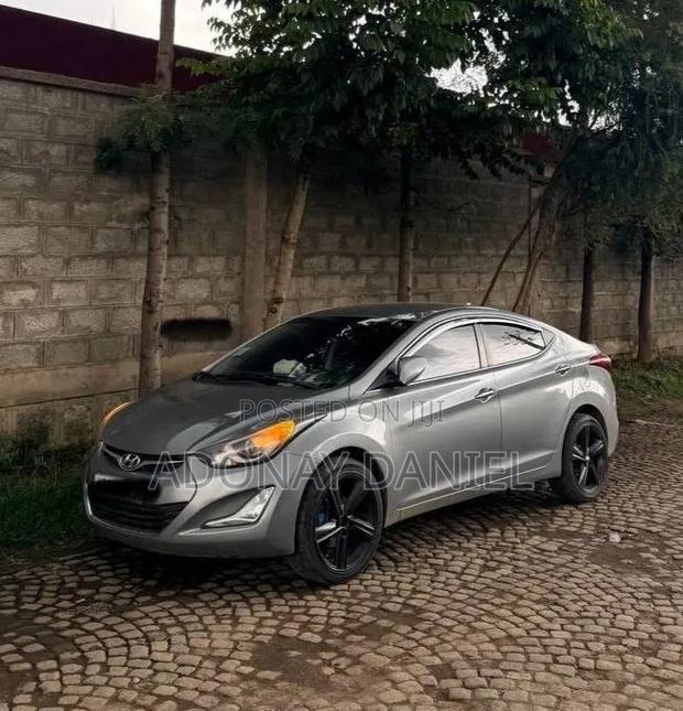 Hyundai Avante 2015 Gray