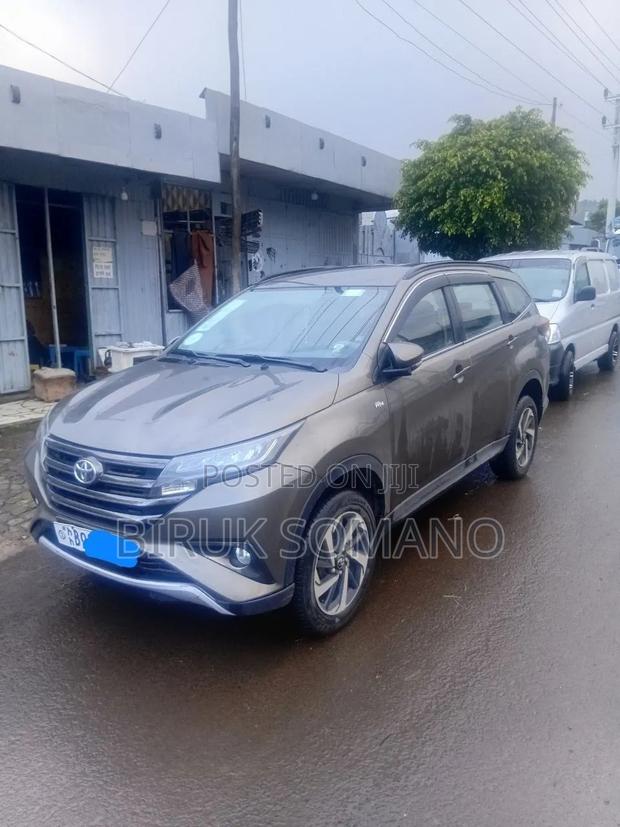 Toyota Rush 2022 Gray