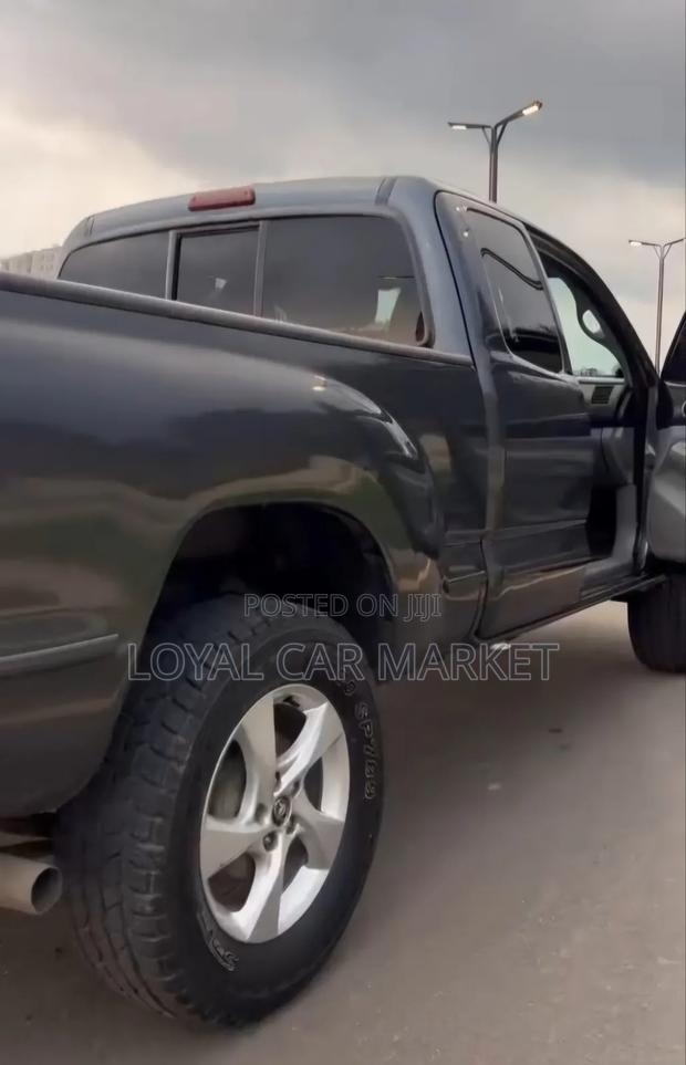 Toyota Tacoma 2008 Gray