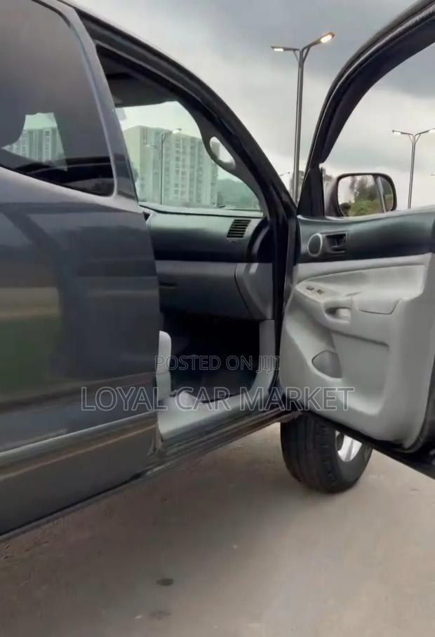Toyota Tacoma 2008 Gray