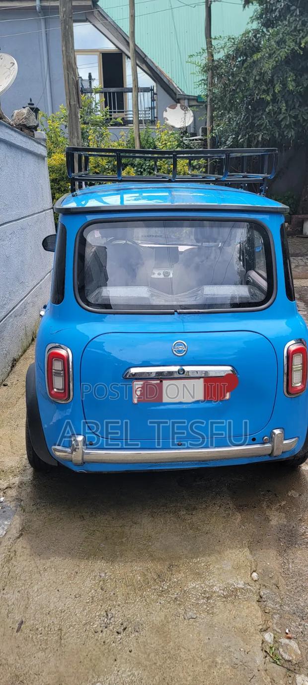 Car 2022 Green