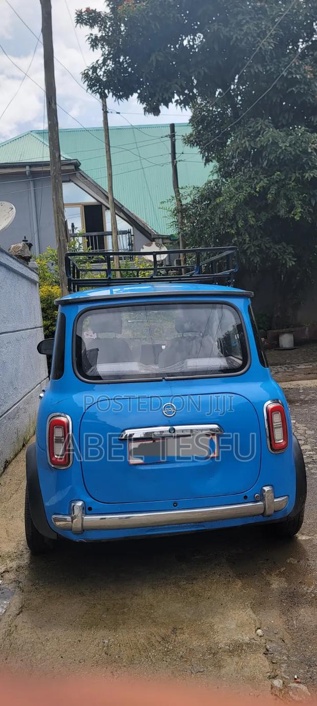 Car 2022 Green