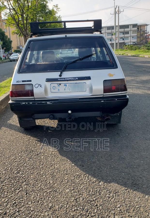 Toyota Corolla 1987 Silver