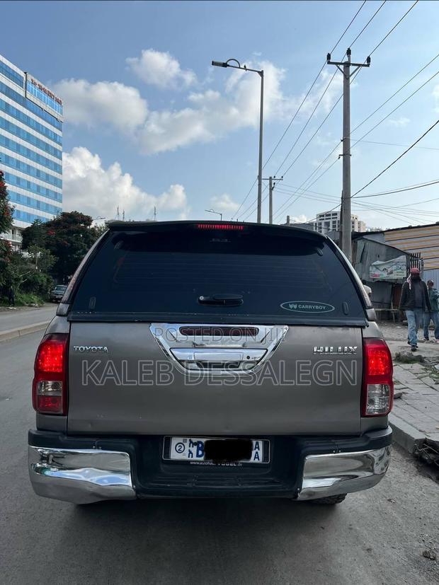 Toyota Hilux 2018 Silver