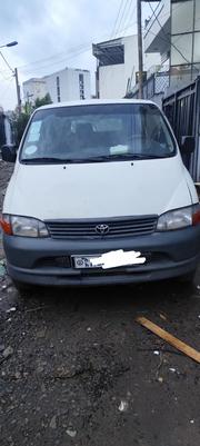 Toyota Grand HiAce 2001 White for sale