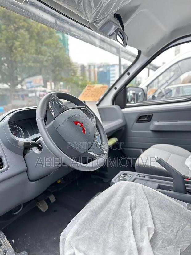 New Wuling Hongguang Mini EV 2025 White