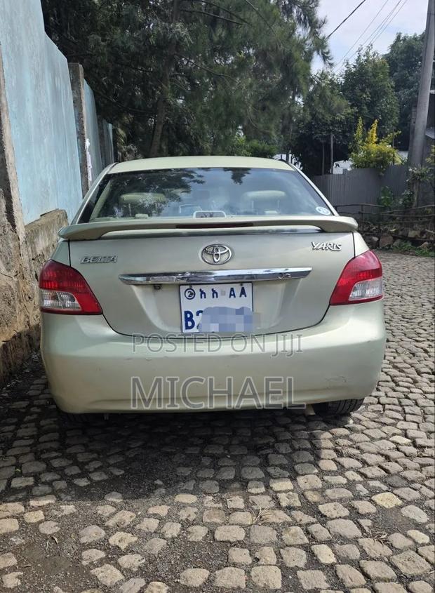 Toyota Belta 2010