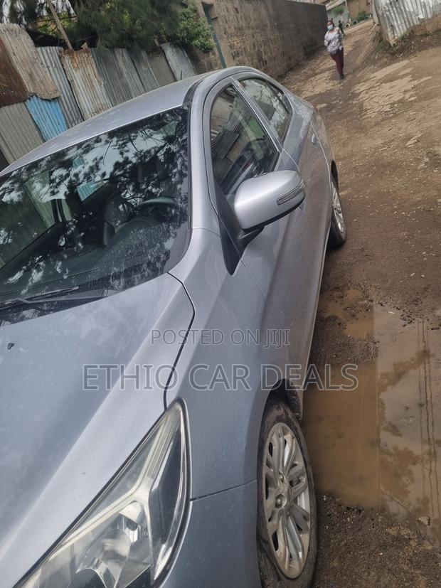 Mitsubishi Attrage 2021 Silver