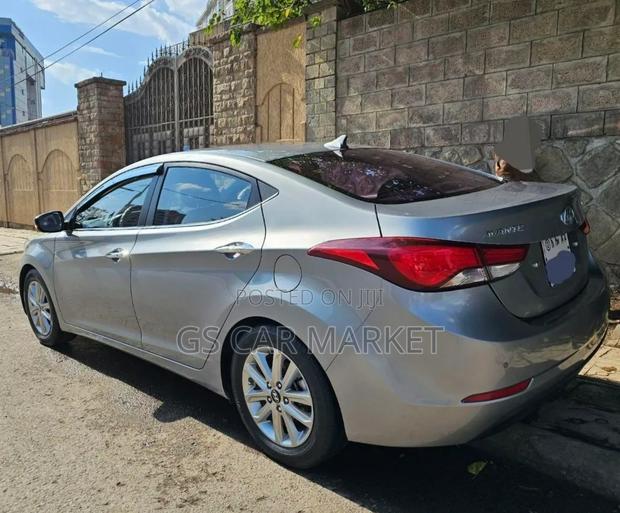 Hyundai Avante 2015 Gray
