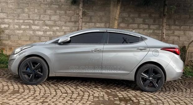 Hyundai Avante 2014 Gray