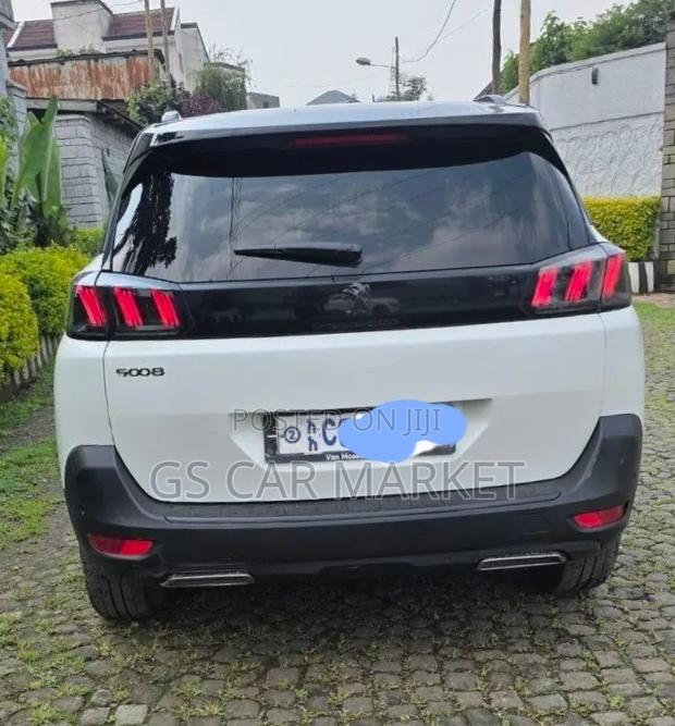 Peugeot 5008 2021 Ivory