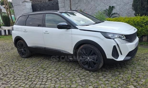 Peugeot 5008 2021 Ivory