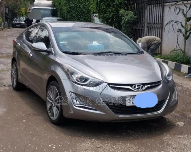 Hyundai Avante 2015 Gray