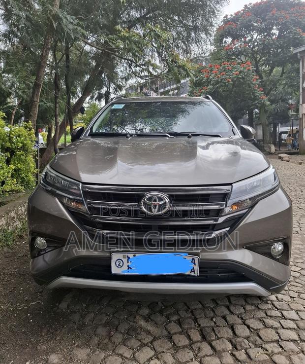 Toyota Rush 2022 Brown