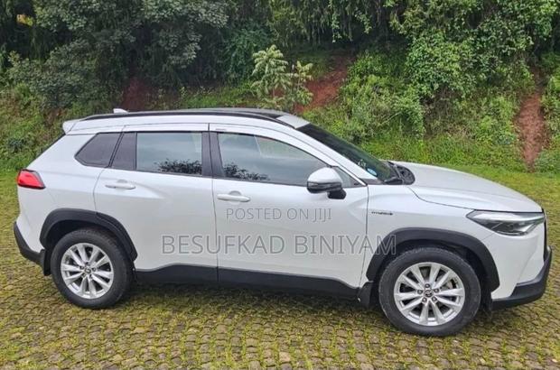 Toyota Corolla Cross 2024 White