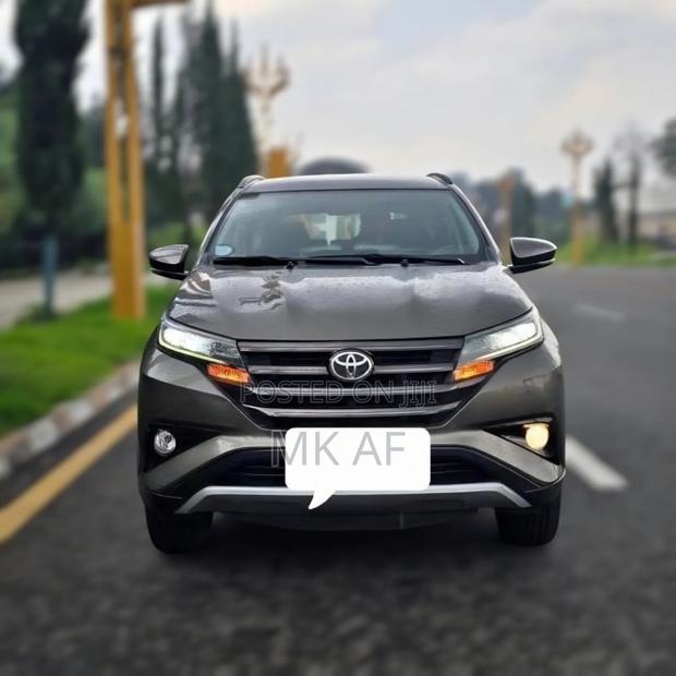 Toyota Rush 2022 Brown