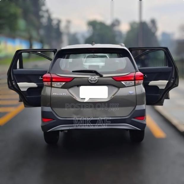 Toyota Rush 2022 Brown