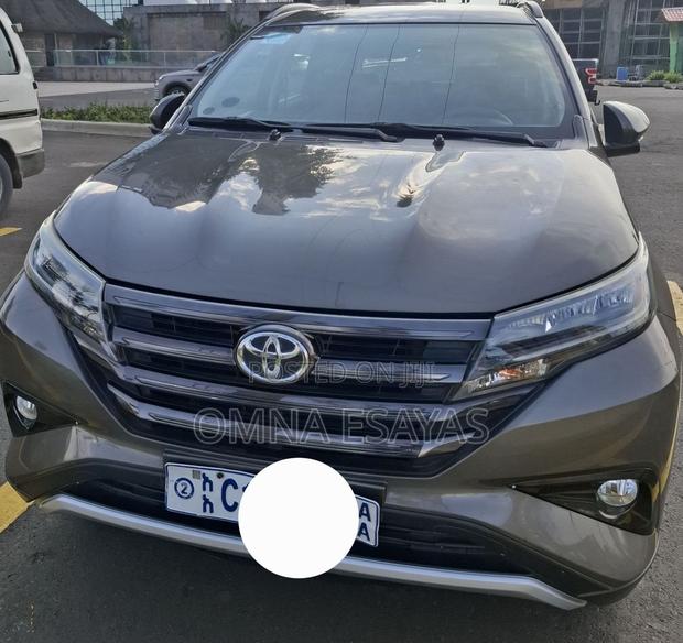 Toyota Rush 2022 Brown
