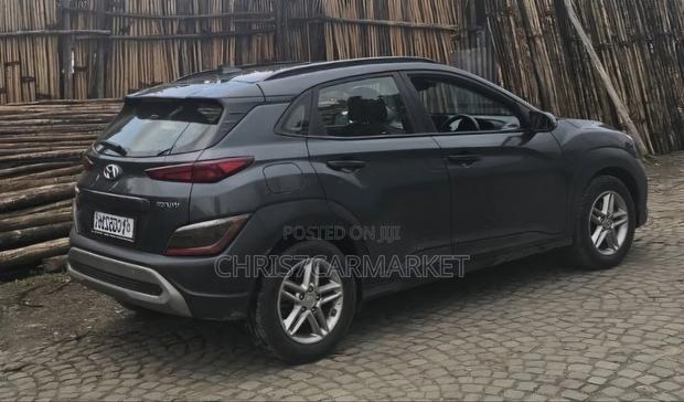 Hyundai Kona 2022 Gray