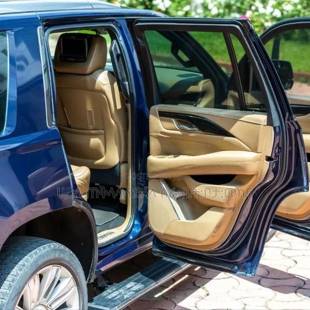Cadillac Escalade 2018 Beige