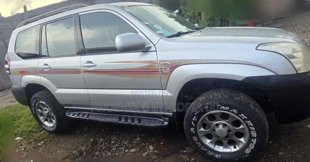 Toyota Land Cruiser Prado 2008 Silver