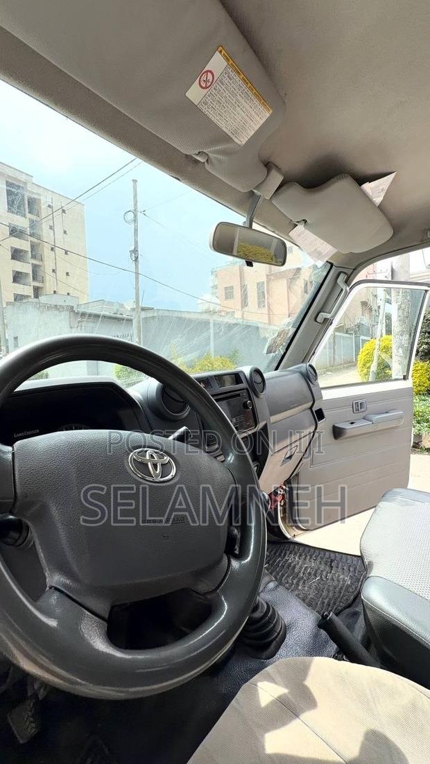 Toyota Land Cruiser 2020 White
