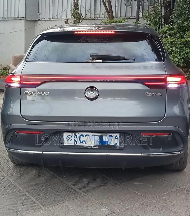 Mercedes-Benz EQC EQC400 4MATIC 2022 Gray
