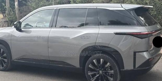 Toyota bZ3 2025 Gray