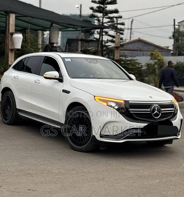 Mercedes-Benz EQC EQC400 4MATIC 2022 White