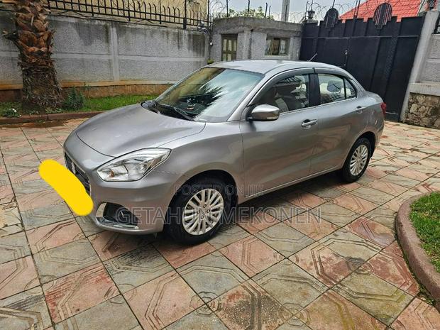 Suzuki Dzire 2022 Silver