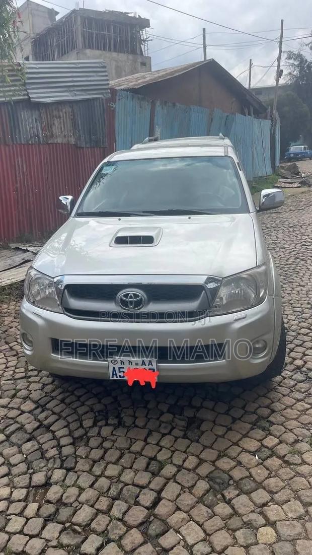 Toyota Hilux 2010