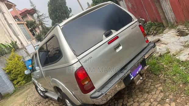 Toyota Hilux 2010